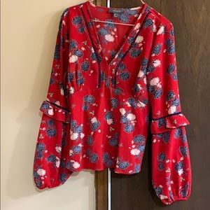 Balloon sleeve floral top
